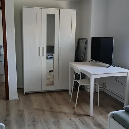 Apartment Lumini Strasse Der Freundschaft 3